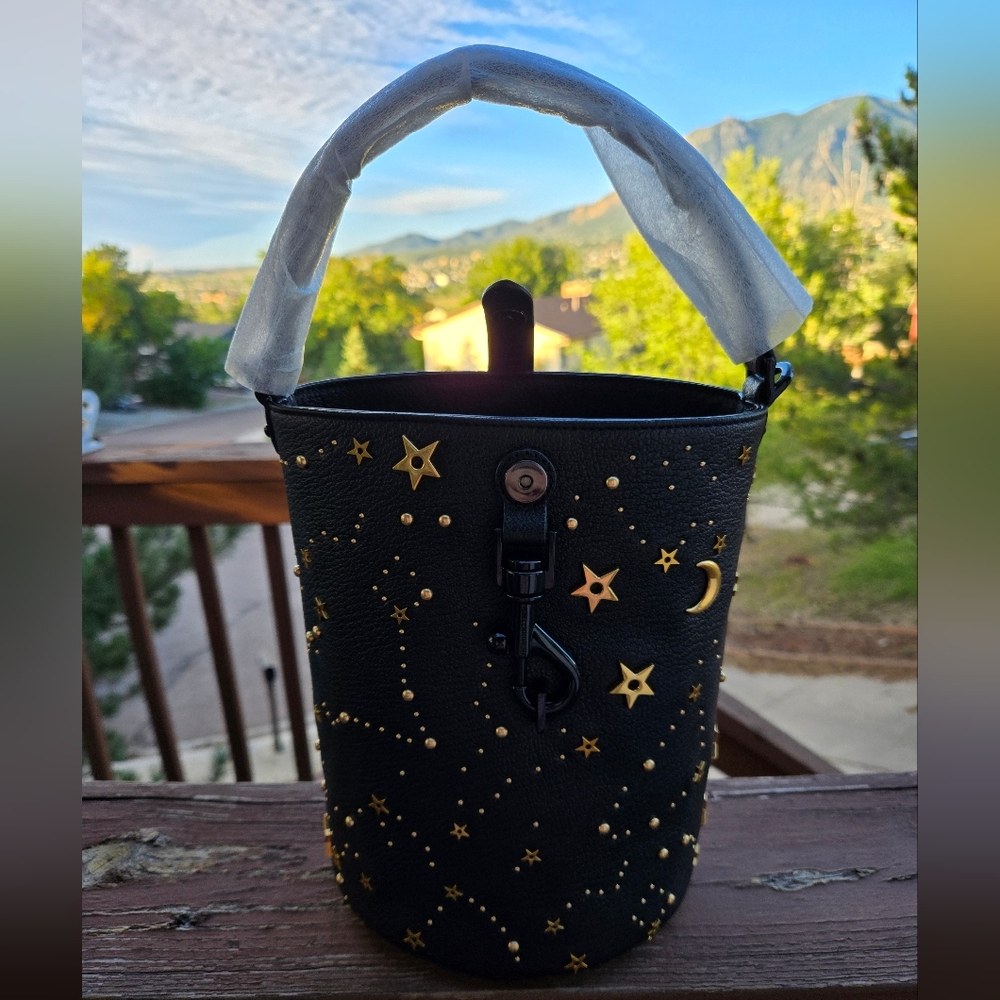 NWOT Rebecca Minkoff celestial bucket bag